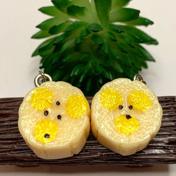 Banana Earring, Fruit Earring, Gift Idea, Funny Food Earring, Silly Earring - Picture 2 of 4